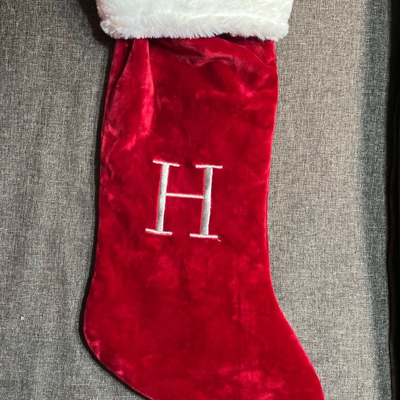 Red Christmas Stockings with letter G and H - Picture 4 of 7